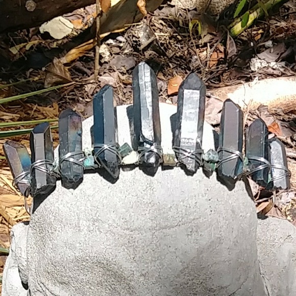 Dark Rainbow Aura Crown - Picture 5 of 7